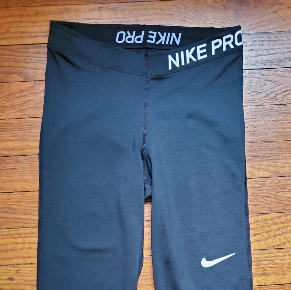 Nike Pro leggings